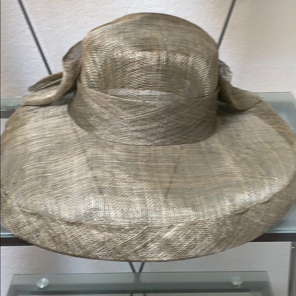 A rust color church Hat - Picture 2 of 3